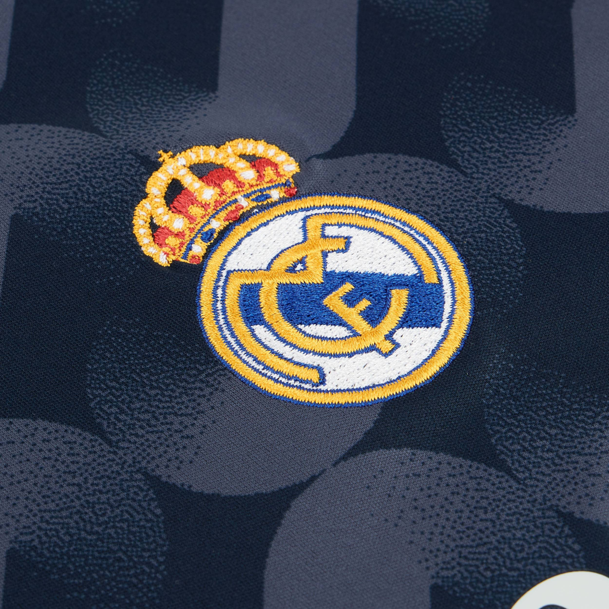 2023-24 Real Madrid CF 2a Equipación product image 5