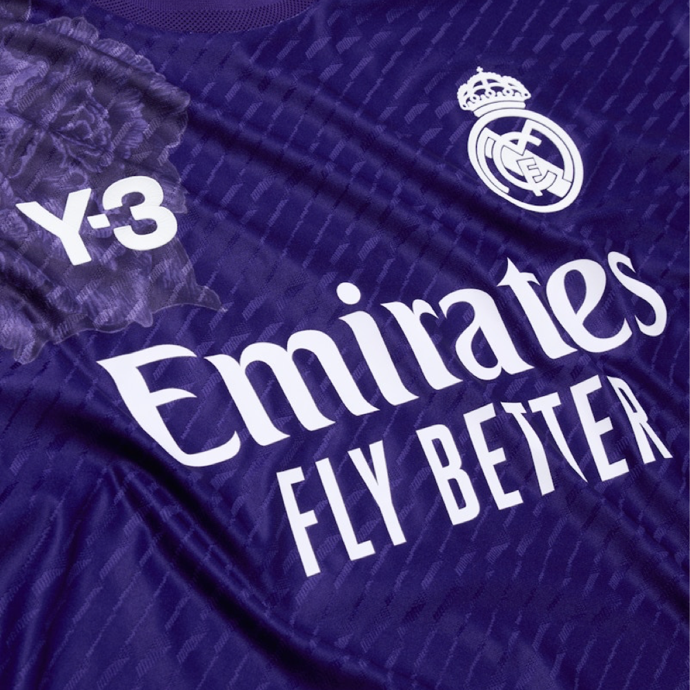 2023-24 Real Madrid CF 3a Equipación product image 3