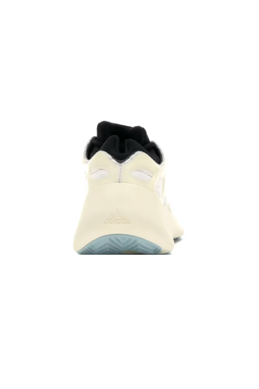 700 V3 Trainers