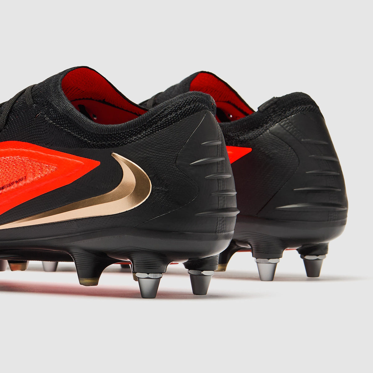 Nike Phantom 6 Low Elite SG-Pro