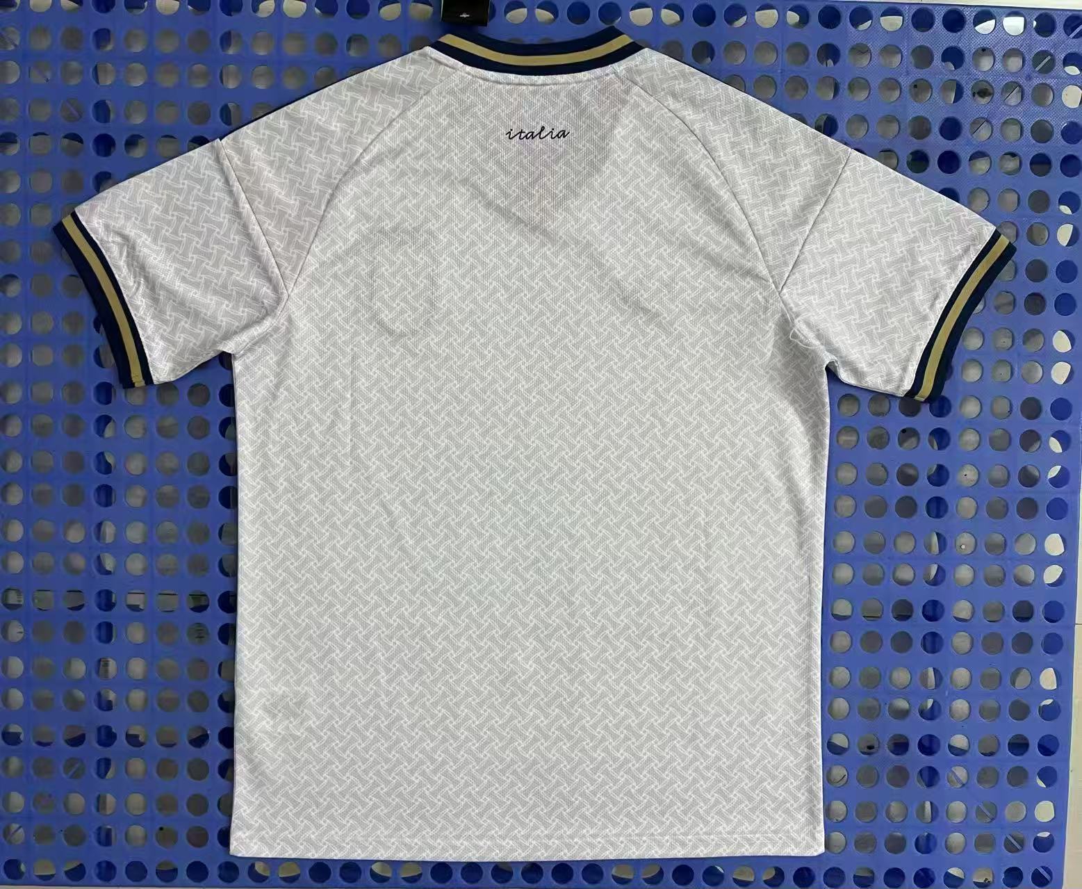 ITALY AWAY 2026